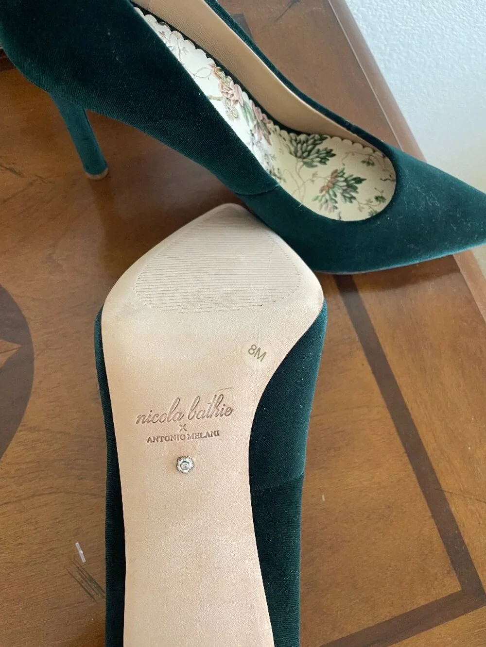 Nicola Bathie x Antonio Melani Green Velvet Pointed Toe Pumps 8 Floral